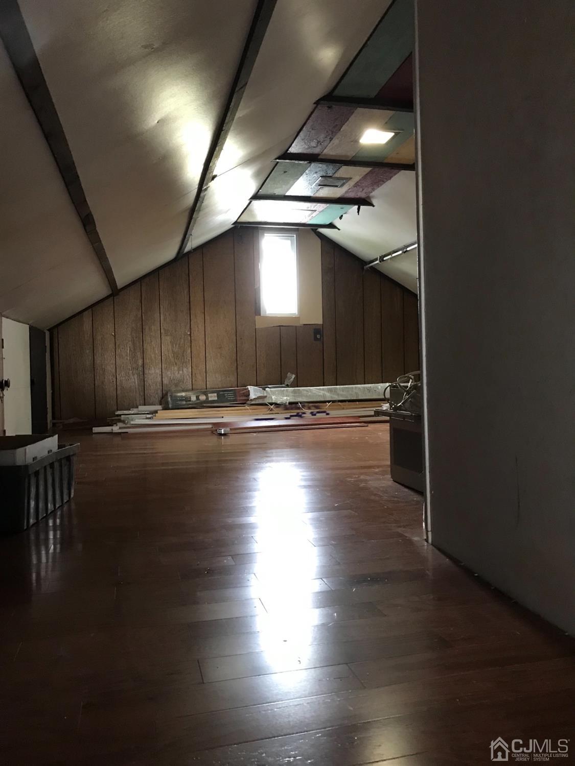 25 Wilshire Road Edison, NJ 08817 - Photo 8 of 18 a view of room with hardwood floor