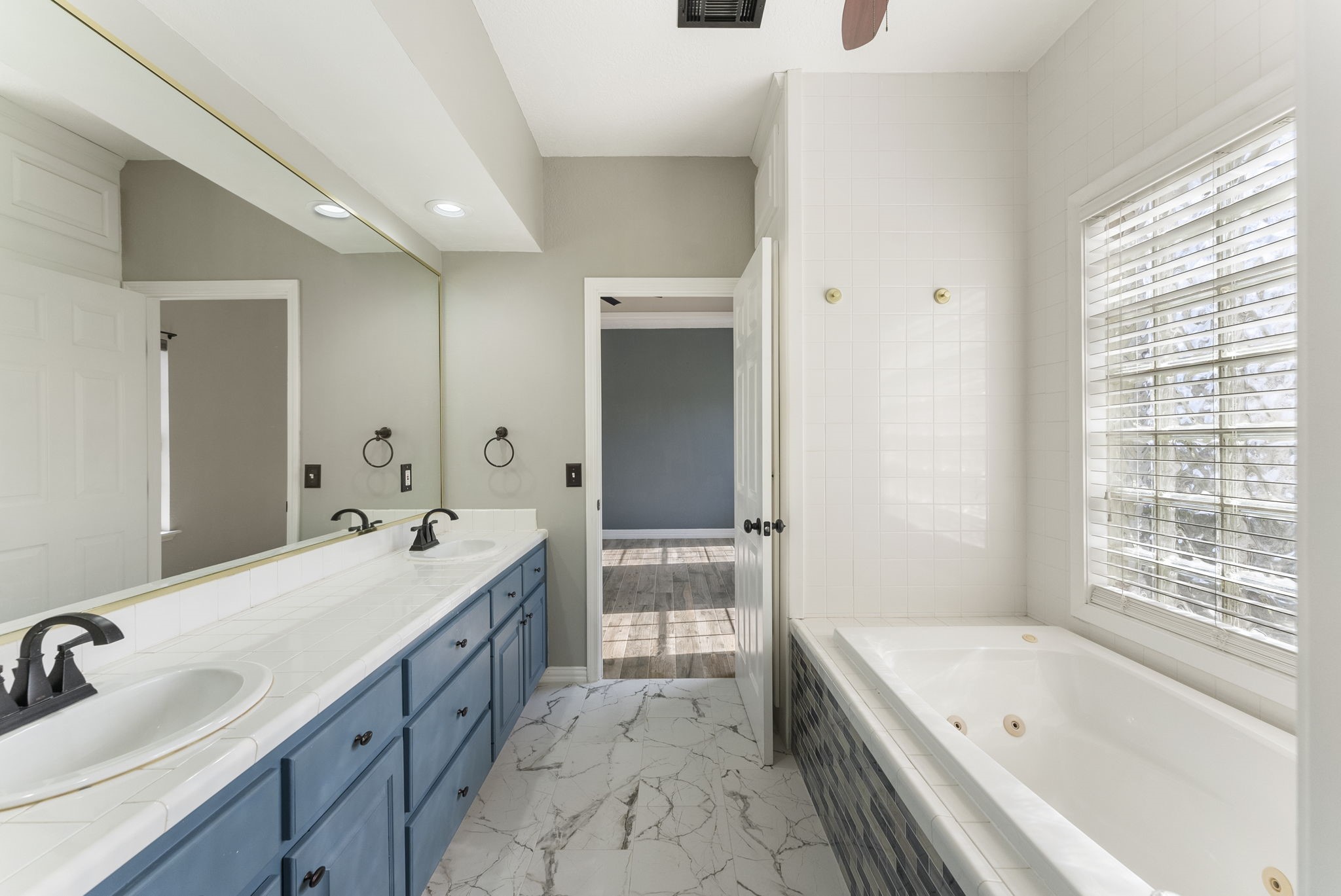 13942 Longstreet Road Willis, TX 77318 - Photo 12 of 46