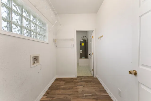 $2,700 | 13942 Longstreet Road, Willis, TX 77318