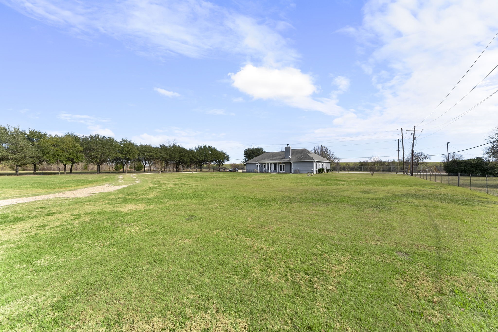 13942 Longstreet Road Willis, TX 77318 - Photo 5 of 46