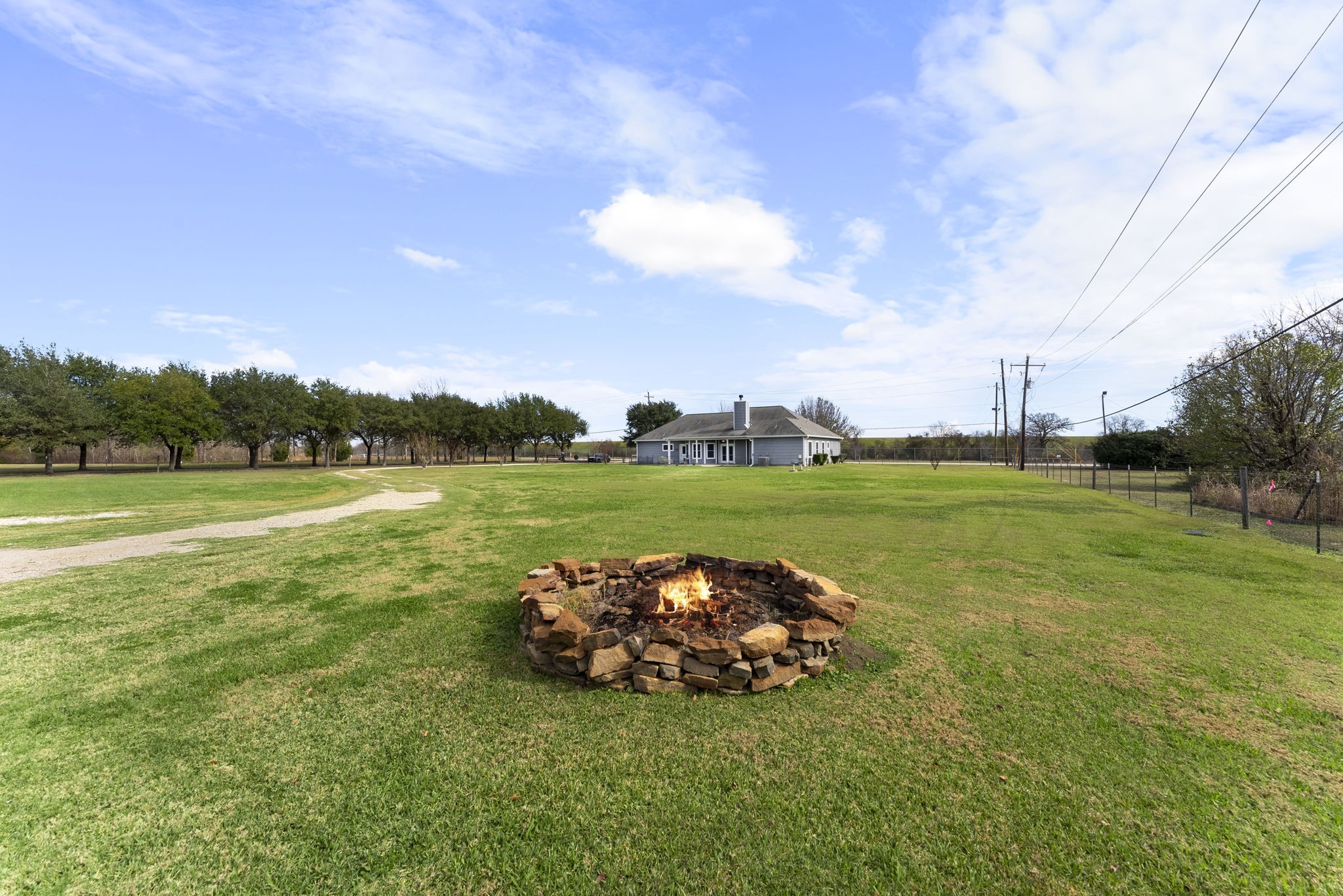 13942 Longstreet Road Willis, TX 77318 - Photo 6 of 46