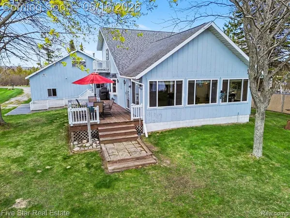$749,000 | 6230 Cedar Drive, Hubbard Lake, MI 49747
