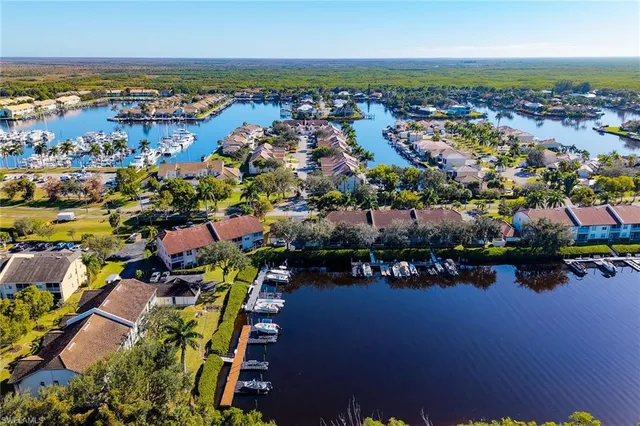 $375,000 | 278 Newport Drive, Unit 206, Naples, FL 34114