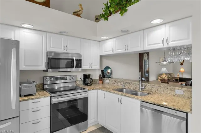 $375,000 | 278 Newport Drive, Unit 206, Naples, FL 34114