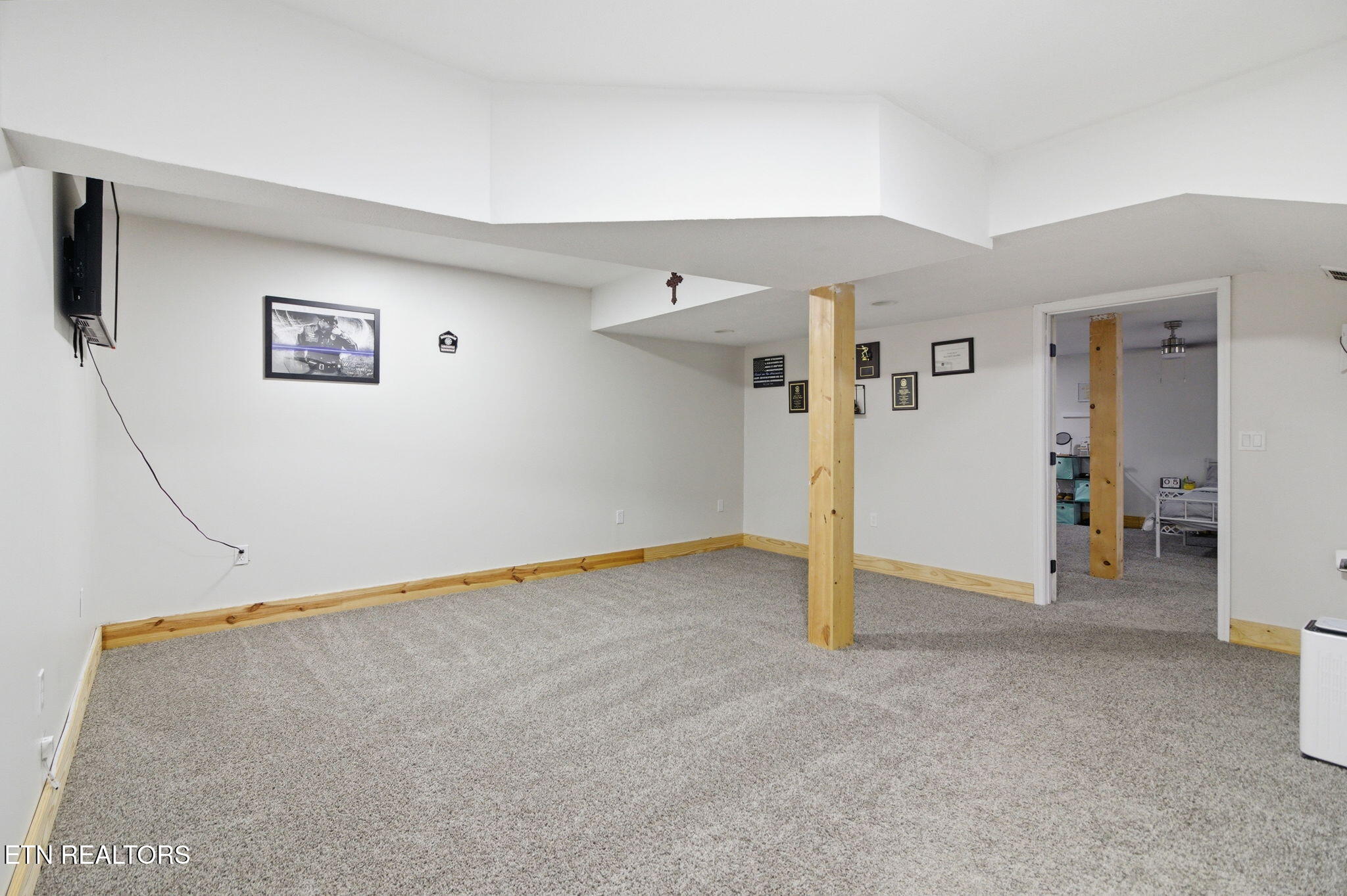 708 New Clear Branch Road Rocky Top, TN 37769 - Photo 33 of 46 42-web-or-mls-DZ3A3797