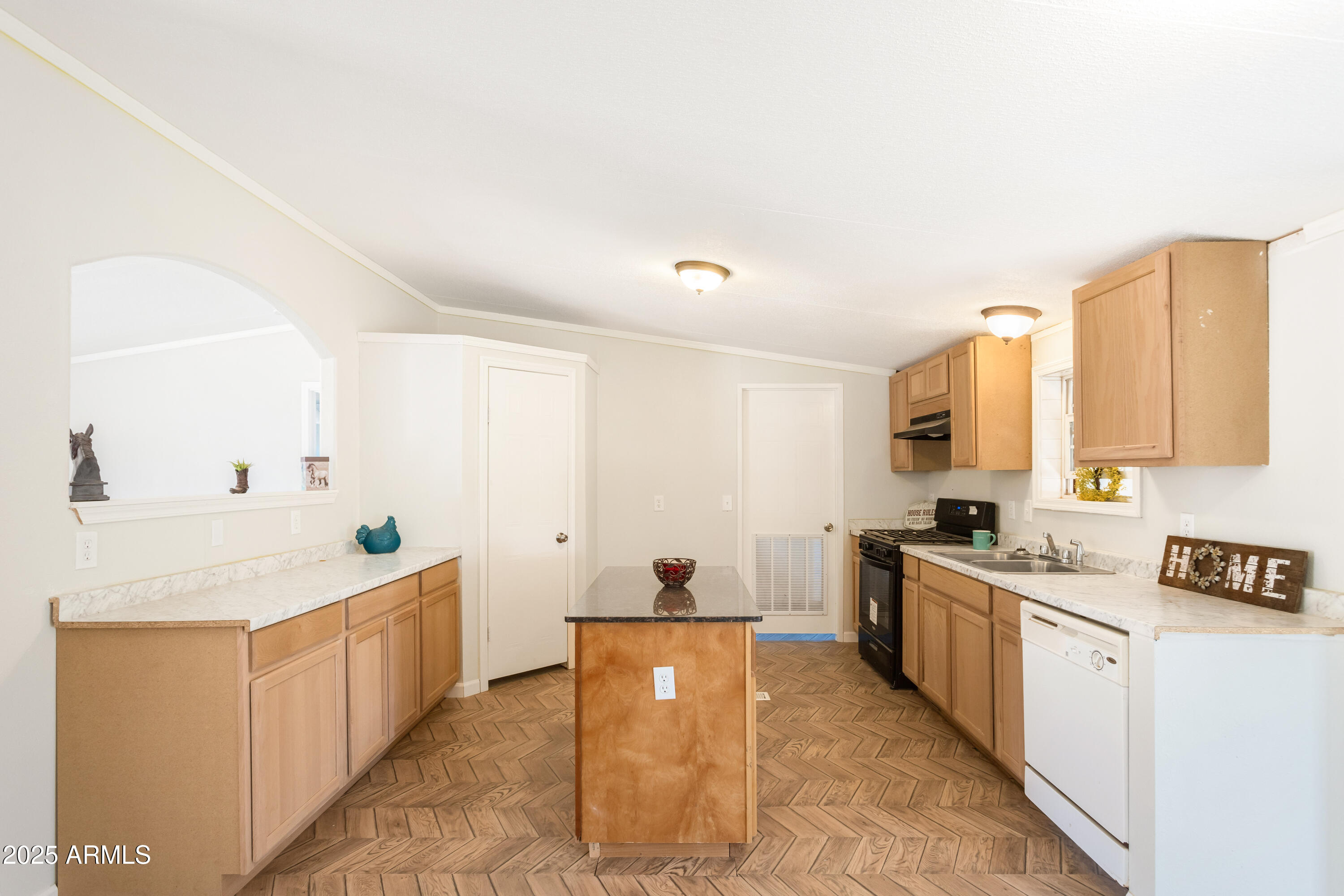 6711 South Rockspring Lane Hereford, AZ 85615 - Photo 8 of 40 IMG_5346