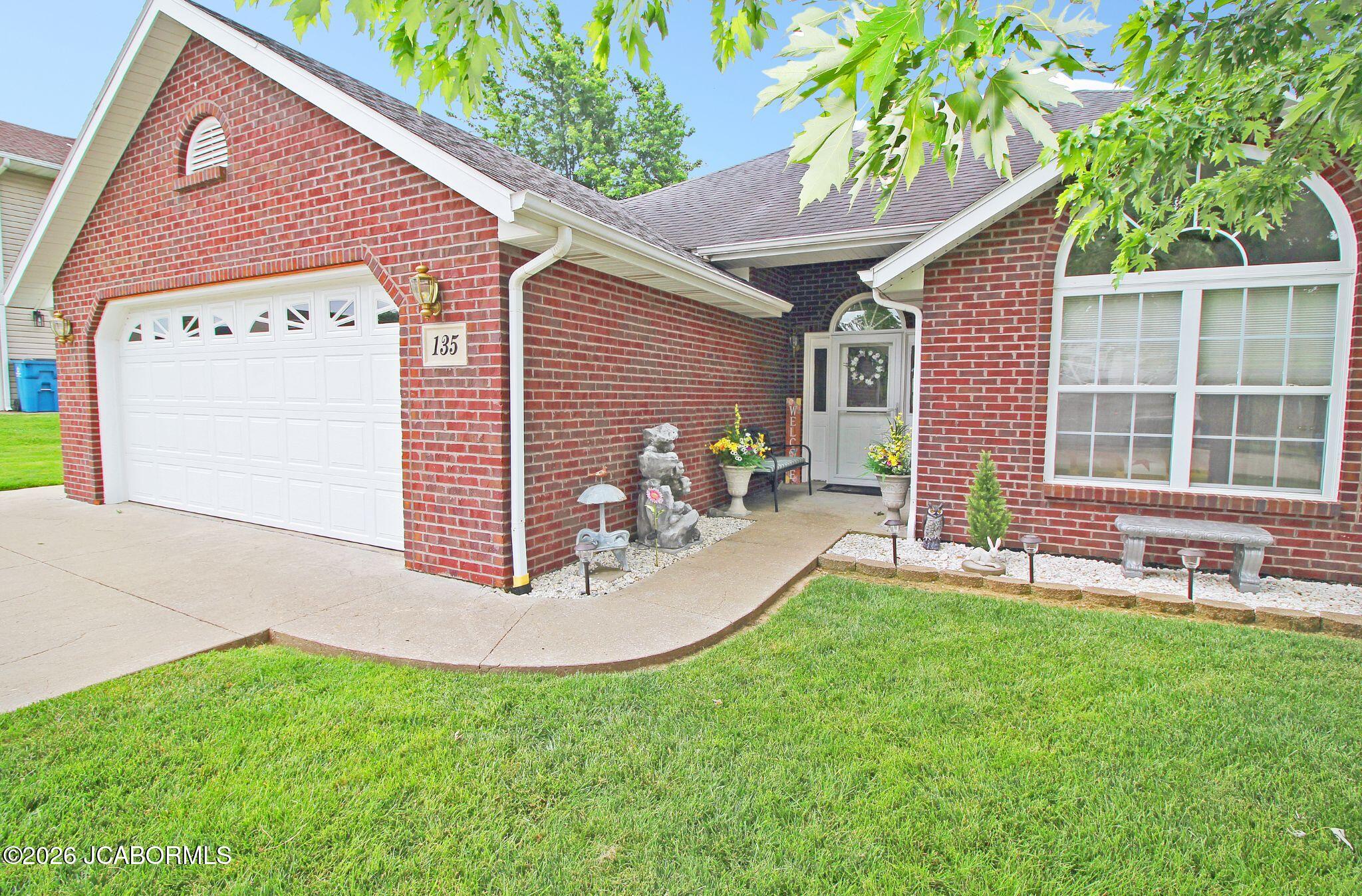 135 Spring Avenue Holts Summit, MO 65043 - Photo 3 of 21