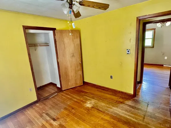 $290,000 | 457 Amelon Road, Madison Heights, VA 24572
