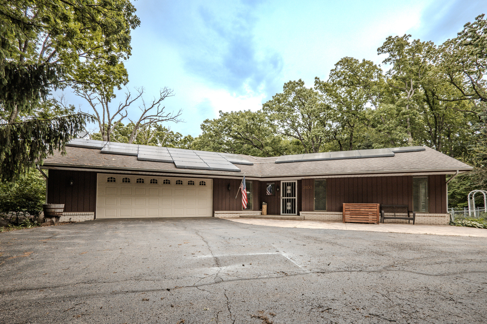7853 Shaw Road Belvidere, IL 61008 - Photo 1 of 33 Gallery Image 1