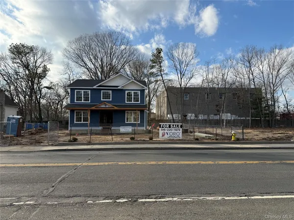 $760,000 | 494 Islip Avenue, Islip, NY 11751