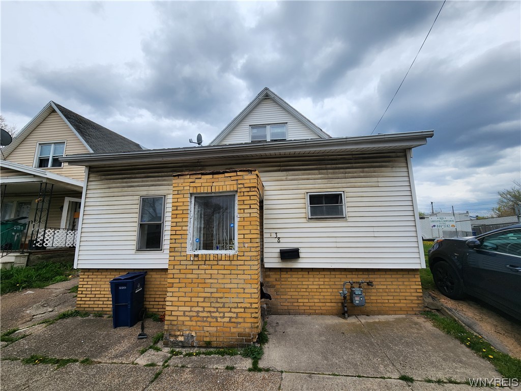 38 Ontario Street, Buffalo, NY 14207 Compass