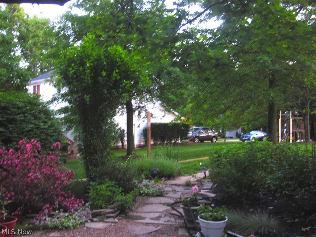 421 Misty Lane Akron, OH 44321 - Photo 2 of 31 Gallery Image 2