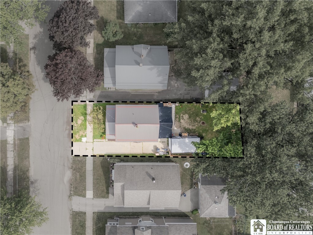 136 South Martin Street Dunkirk, NY 14048 - Photo 4 of 19