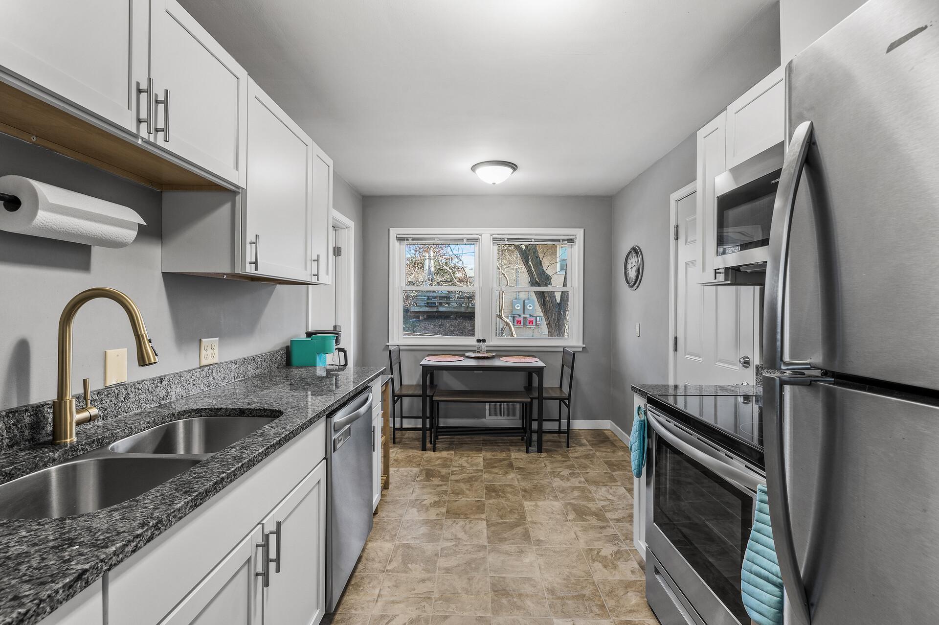 248 Ruth Street North St. Paul, MN 55119 - Photo 9 of 54