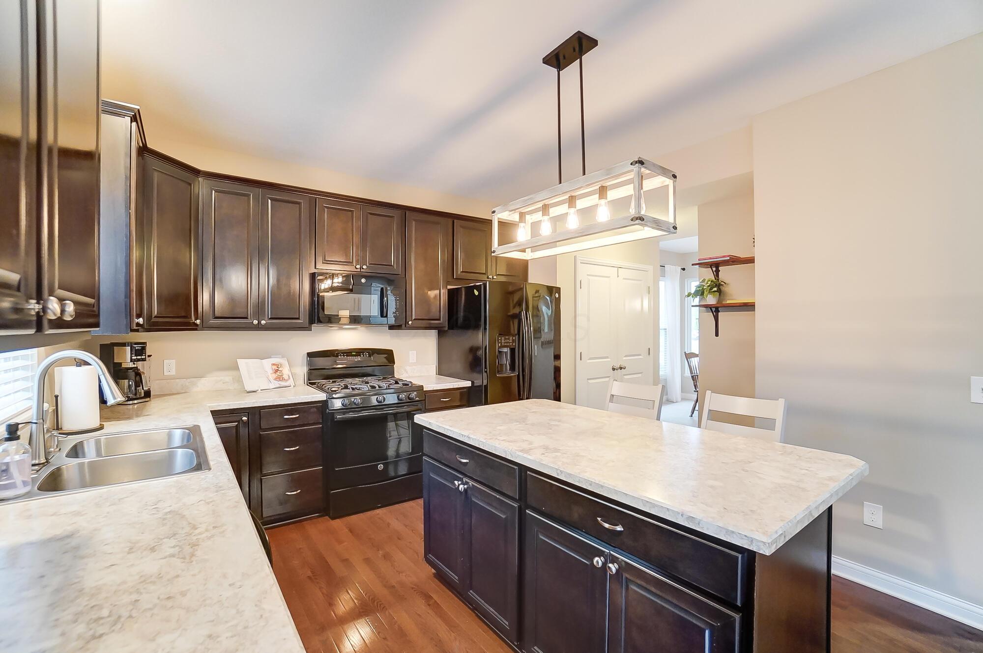 191 Cambridge Road Delaware, OH 43015 - Photo 7 of 70 015