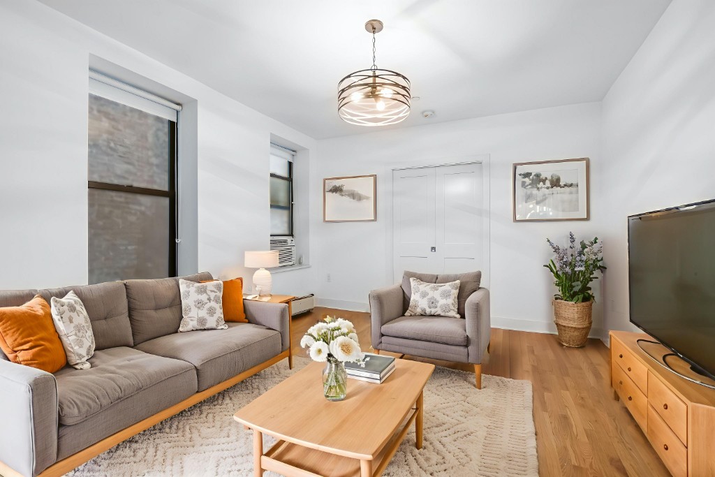 305 West 150th Street, Unit 403 Manhattan, NY 10039 - Photo 3 of 15 Photo 3