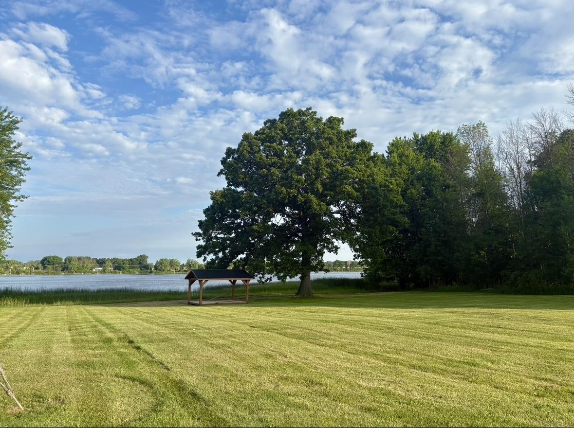 563 Bridge Road North Hero, VT 05474 - Photo 2 of 13