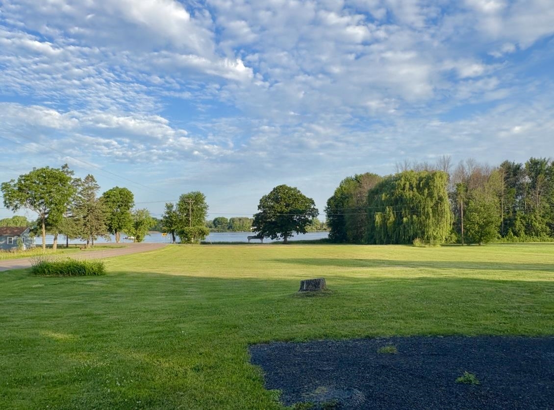 563 Bridge Road North Hero, VT 05474 - Photo 3 of 13