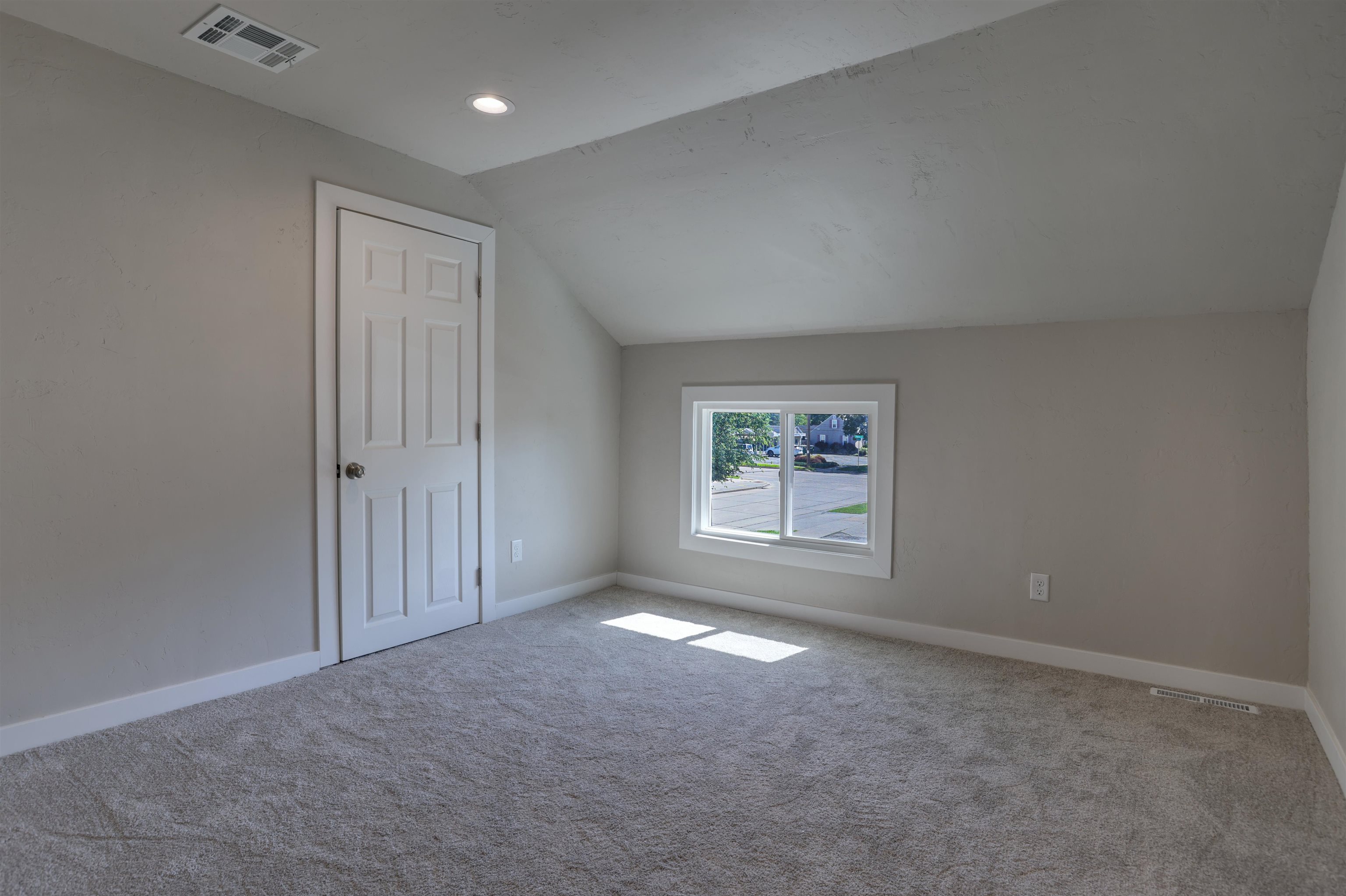 1315 West Summer Street Appleton, WI 54914 - Photo 23 of 39