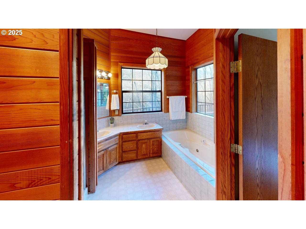 308 Winchuck River Road Brookings, OR 97415 - Photo 17 of 35 Bathroom, Attached