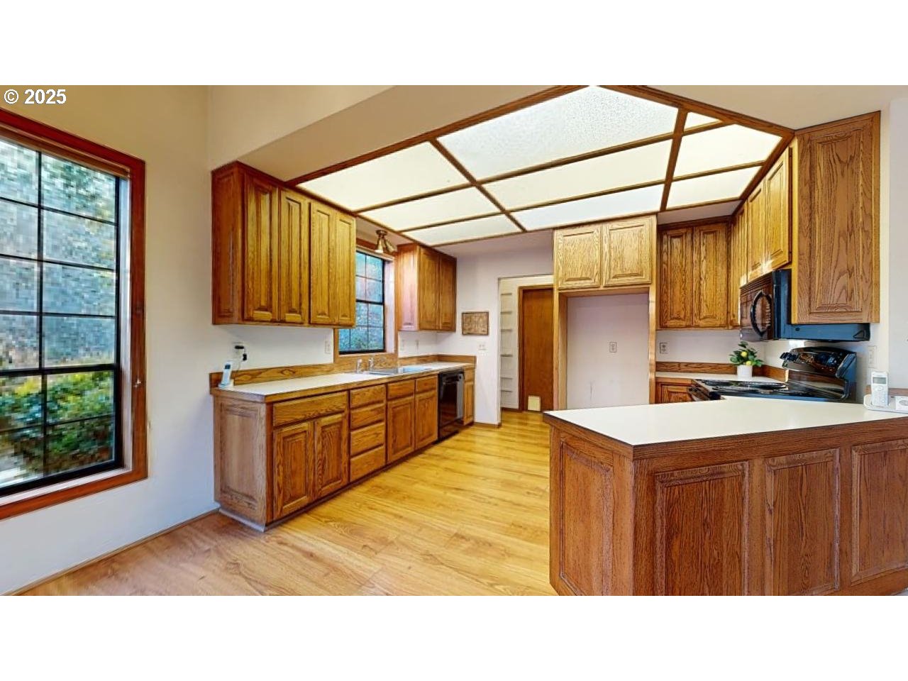 308 Winchuck River Road Brookings, OR 97415 - Photo 8 of 35 Kitchen