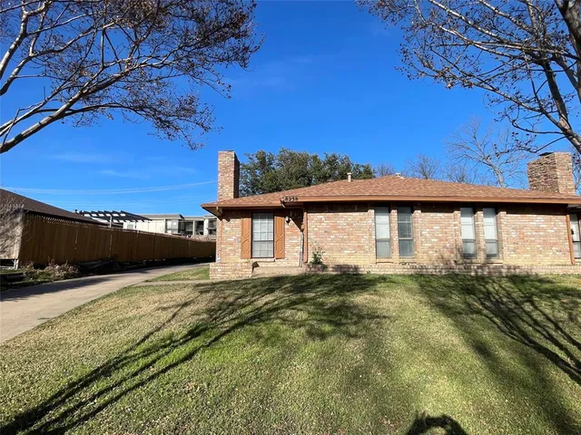 $1,395 | 8236 El Retiro Road, Unit 8238, Fort Worth, TX 76116