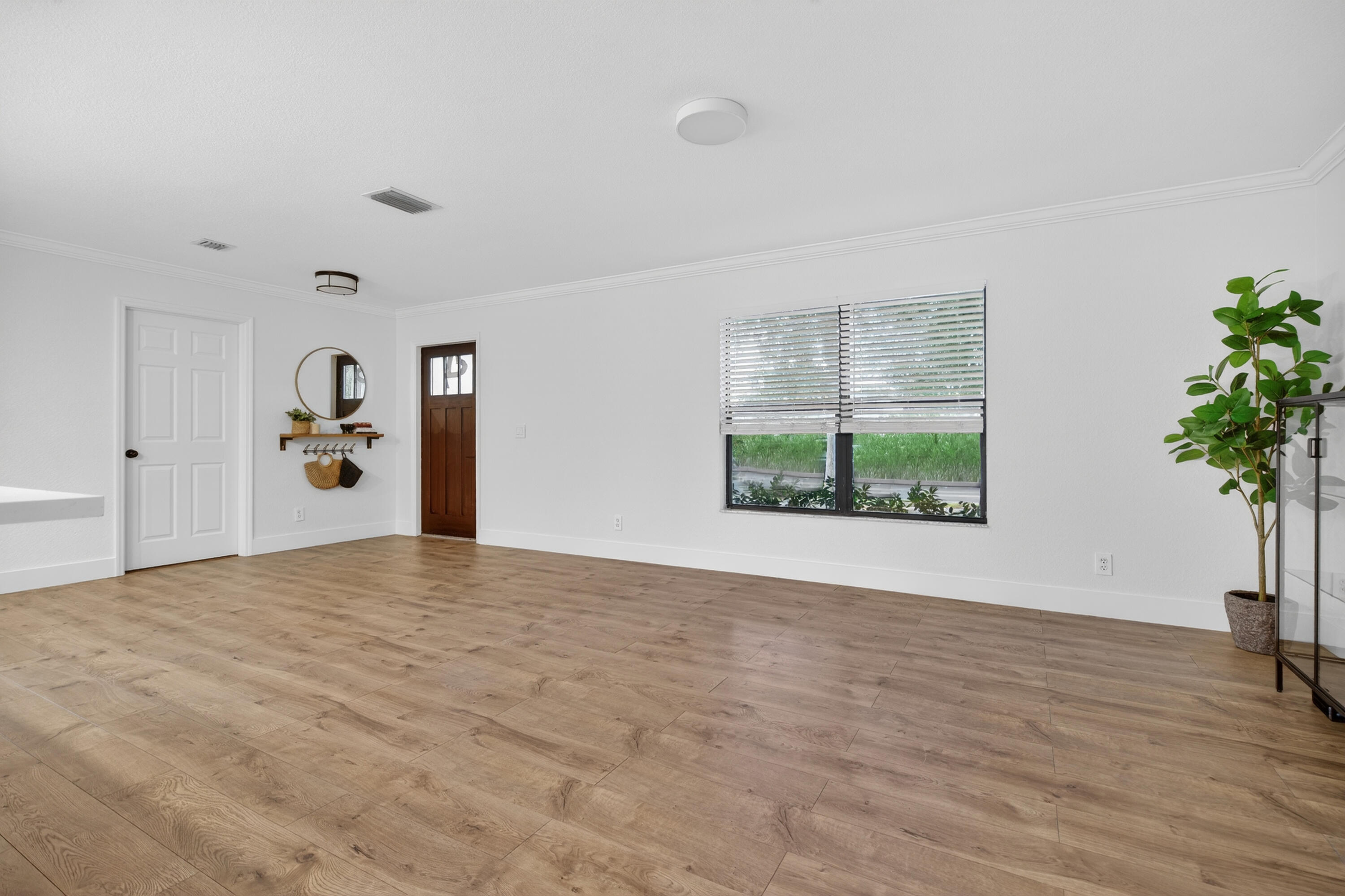 1014 Avon Road West Palm Beach, FL 33401 - Photo 19 of 50 010626-563