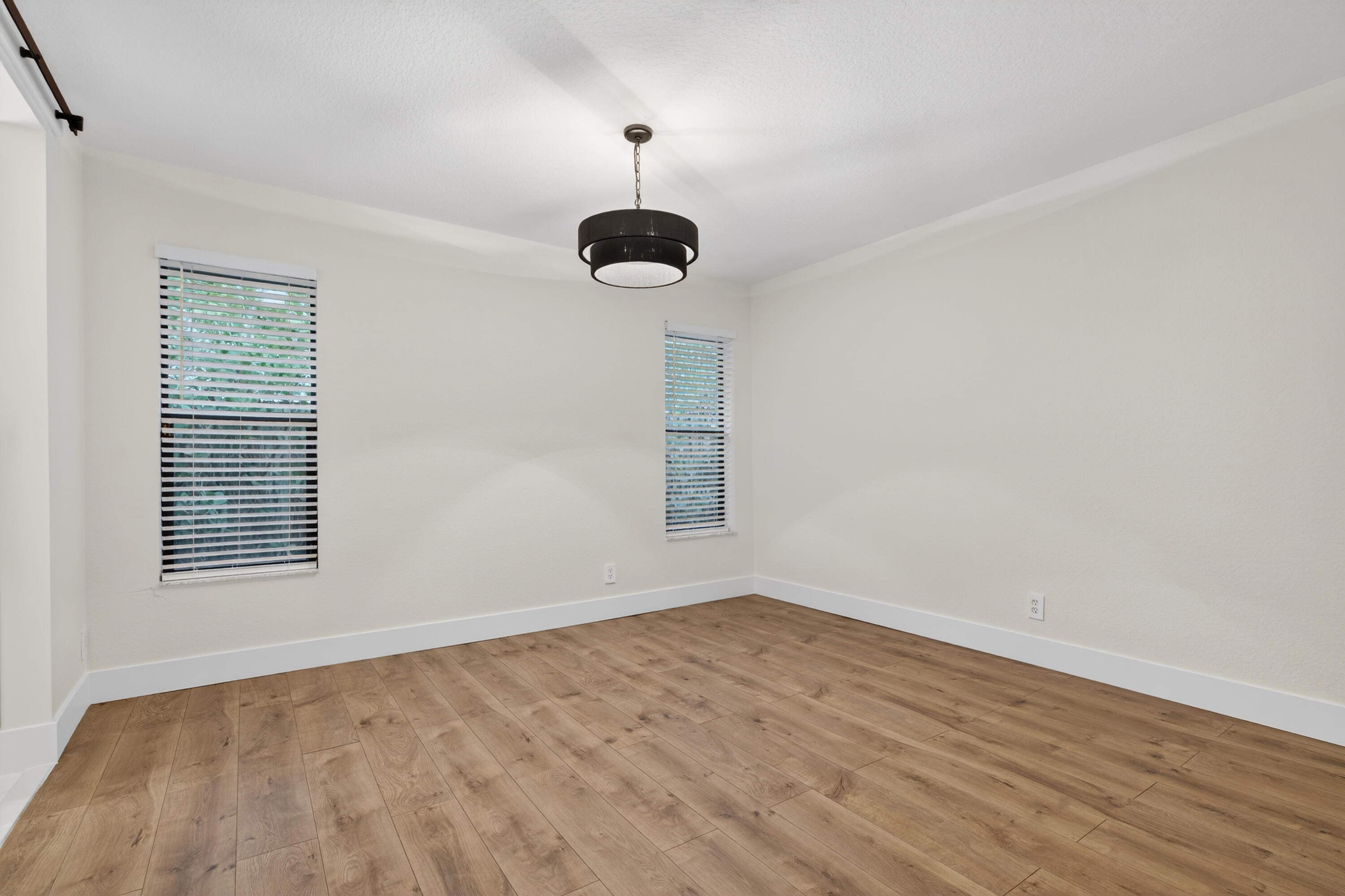 1014 Avon Road West Palm Beach, FL 33401 - Photo 25 of 50 010626_2-67