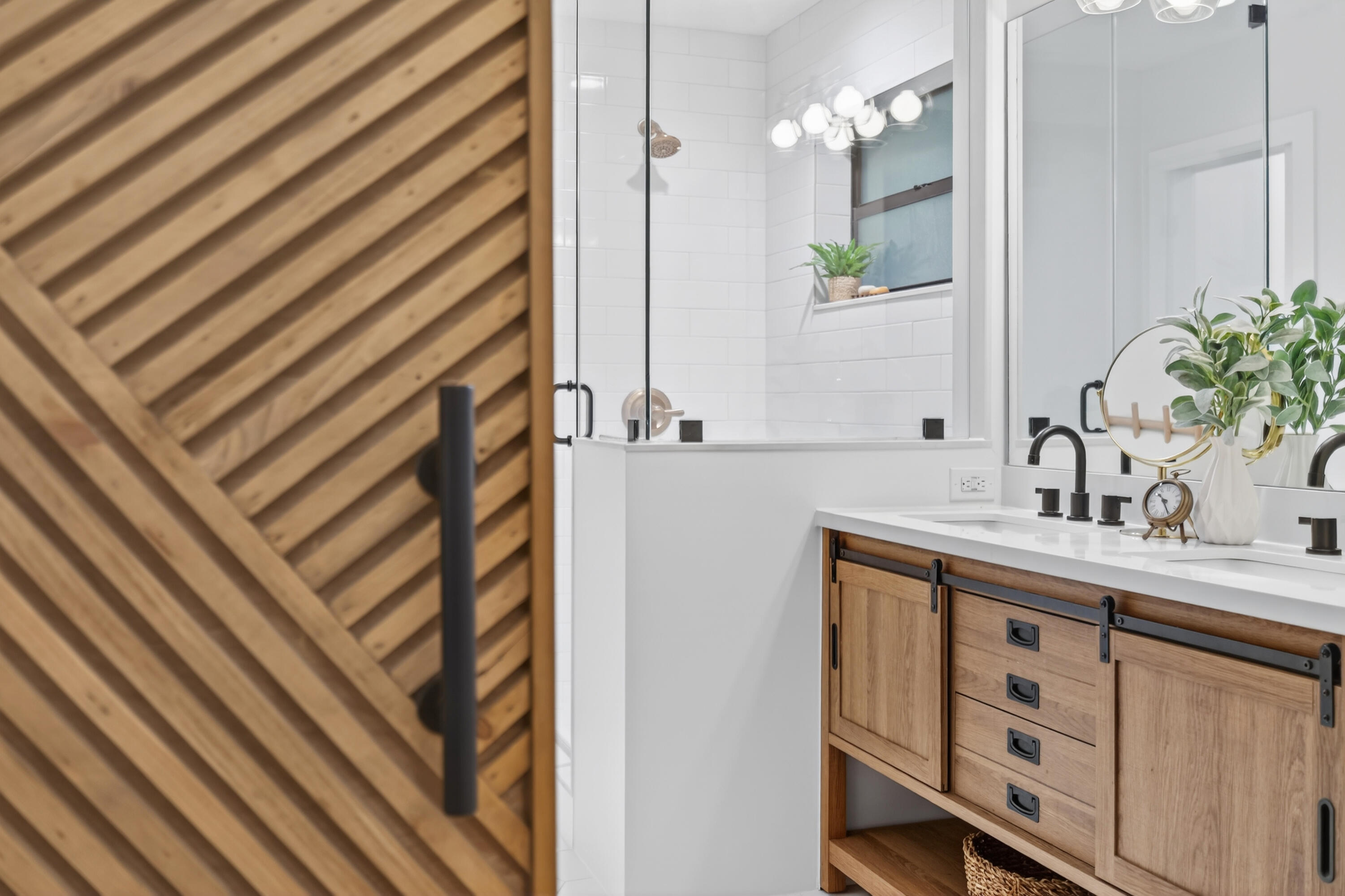 1014 Avon Road West Palm Beach, FL 33401 - Photo 28 of 50 010626-455