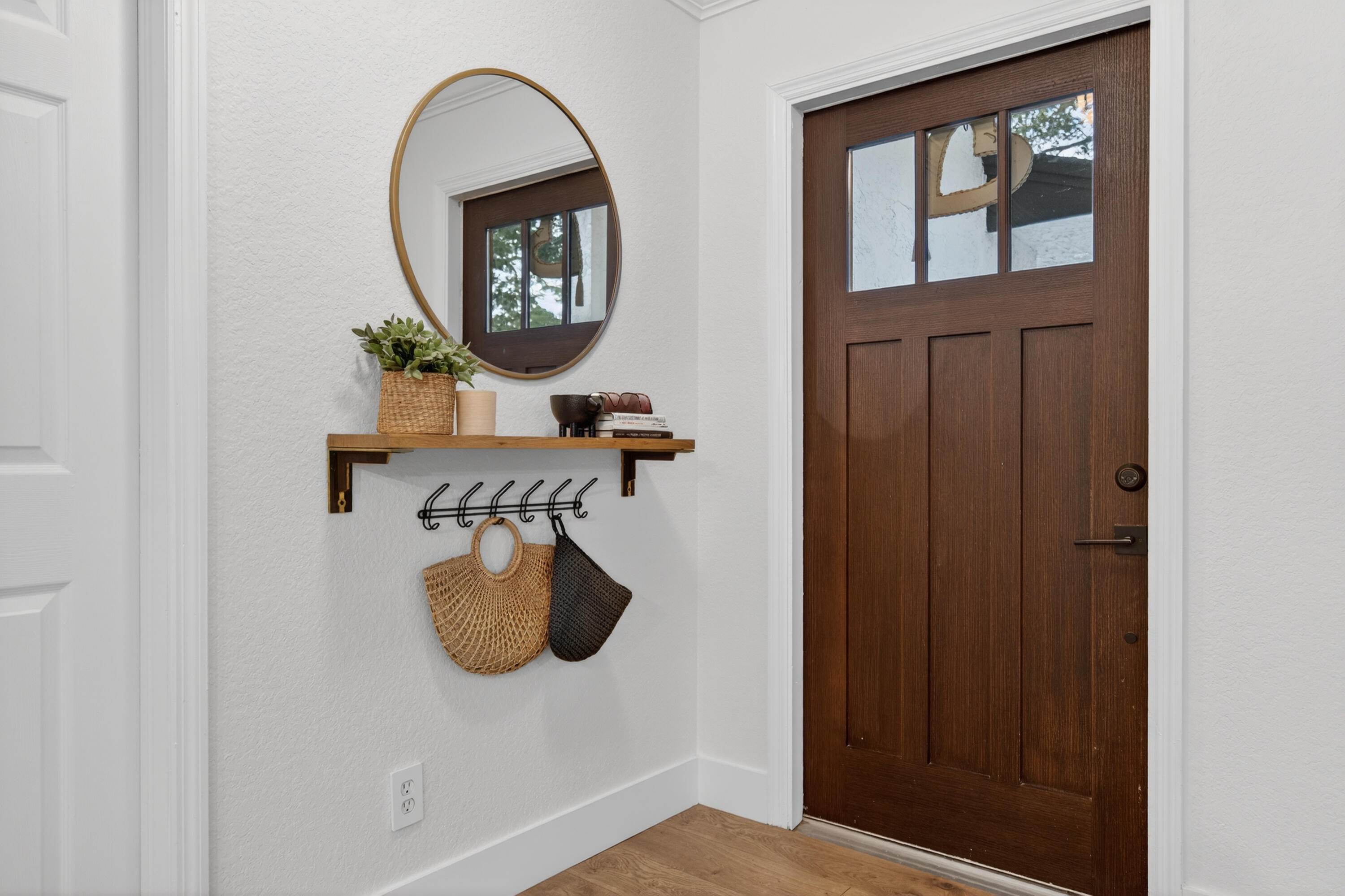 1014 Avon Road West Palm Beach, FL 33401 - Photo 3 of 50 010626_2-24