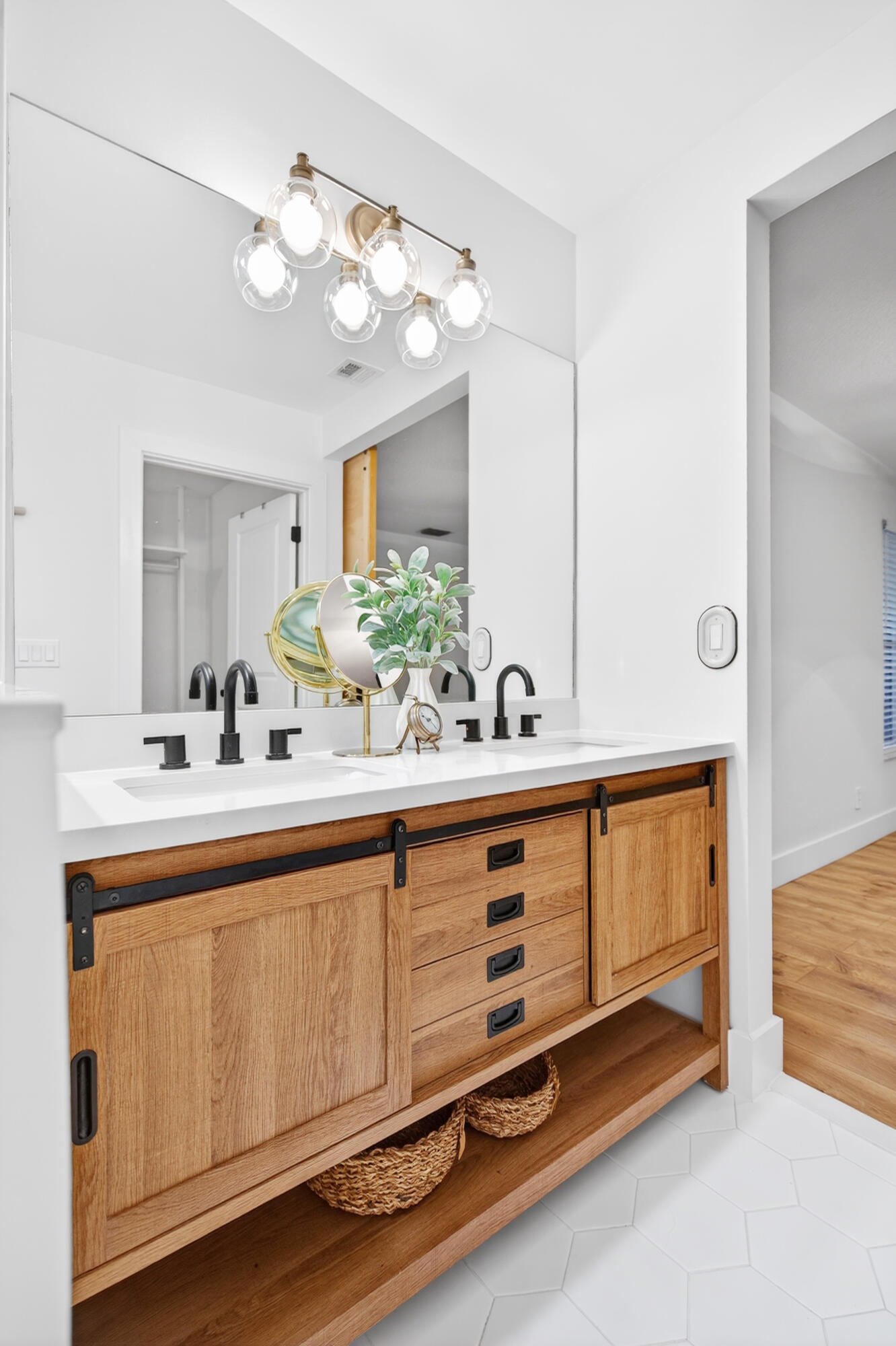 1014 Avon Road West Palm Beach, FL 33401 - Photo 32 of 50 010626-535