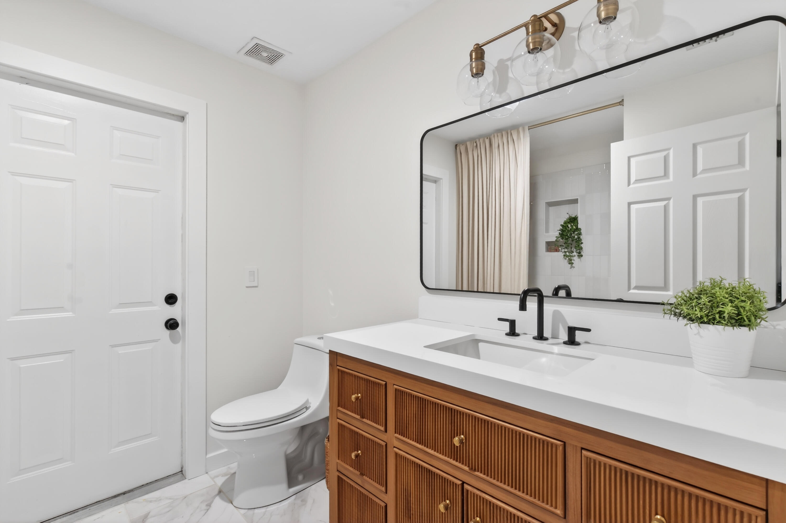 1014 Avon Road West Palm Beach, FL 33401 - Photo 42 of 50 010626_2-80