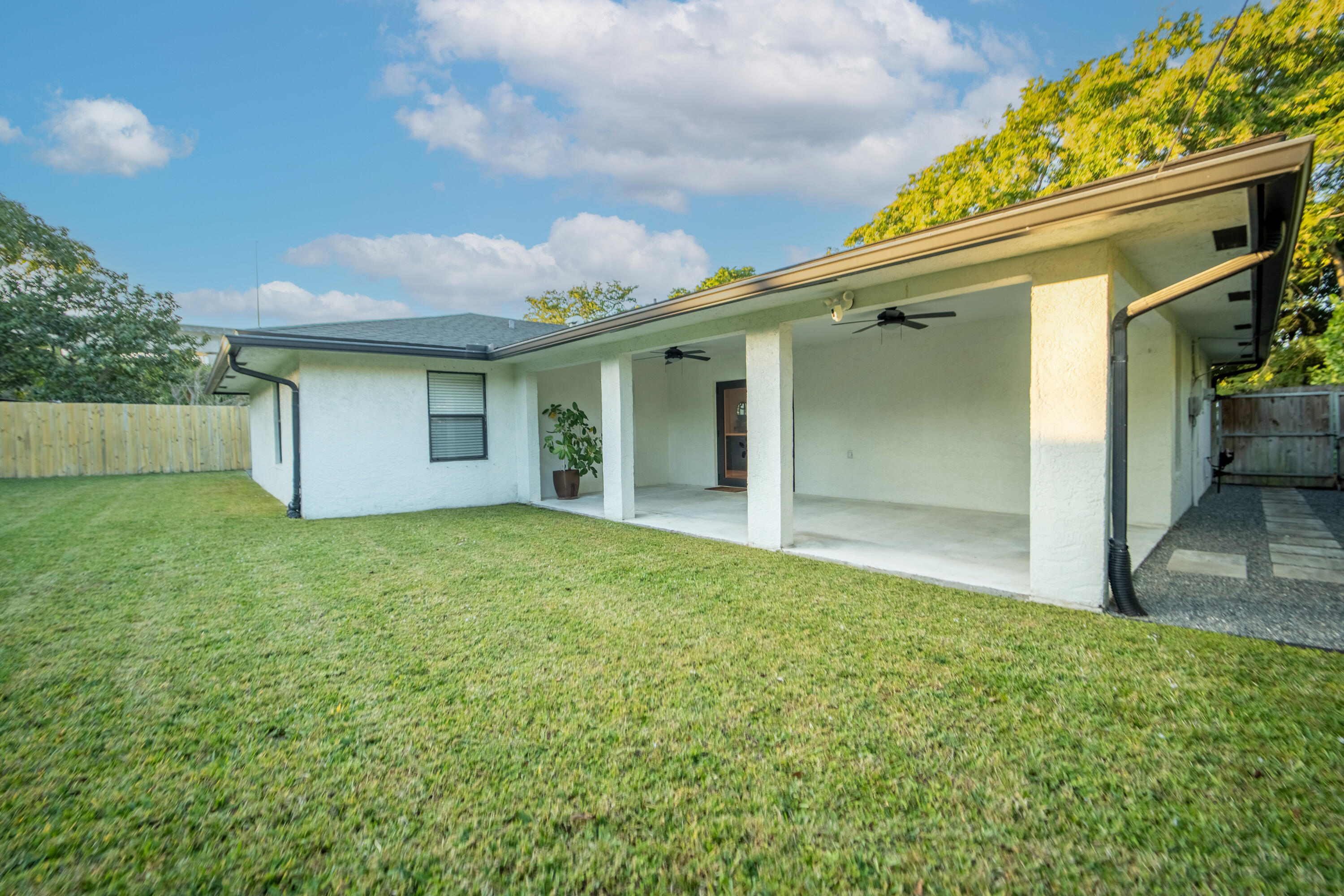1014 Avon Road West Palm Beach, FL 33401 - Photo 47 of 50 1014AvonWPB-8