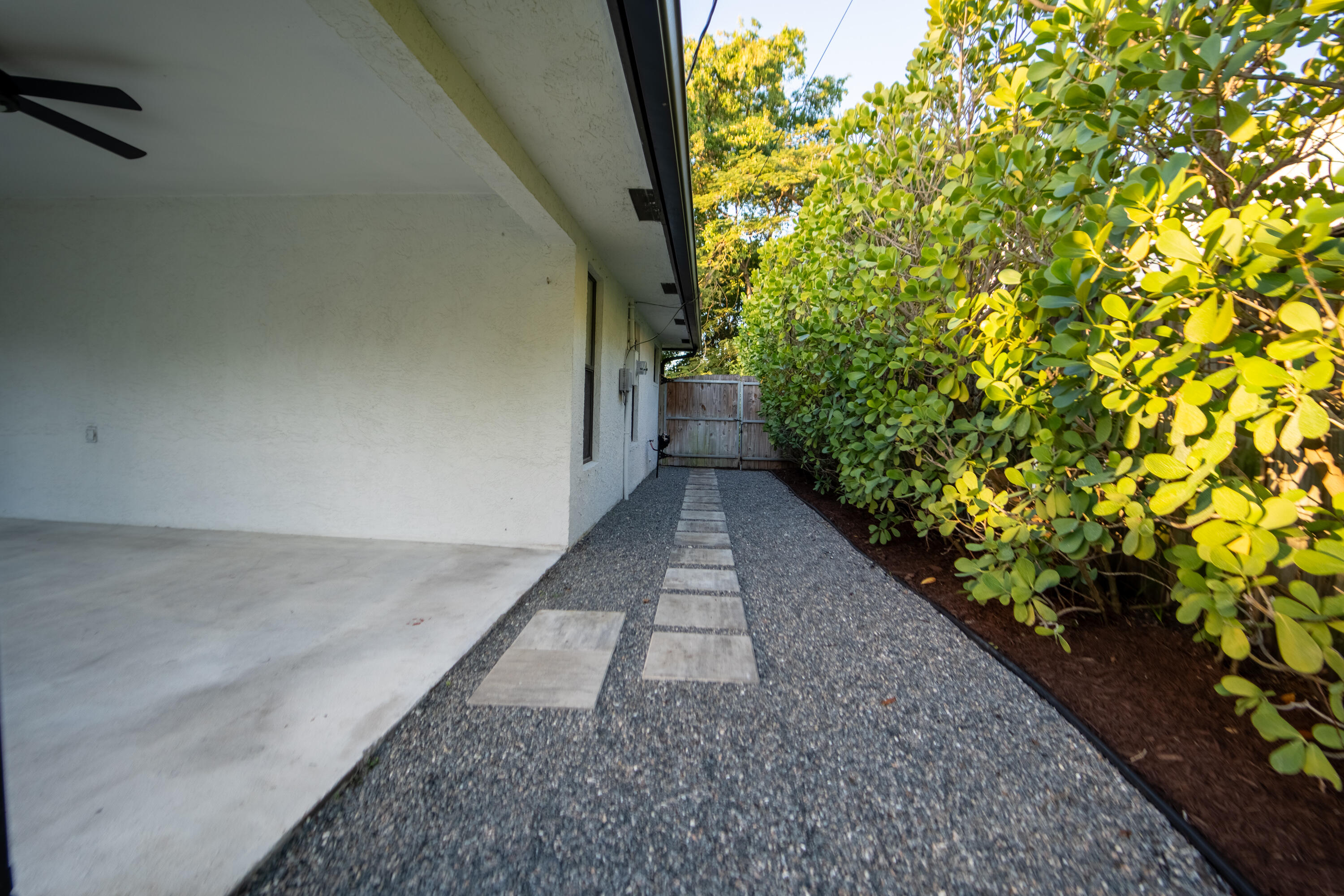 1014 Avon Road West Palm Beach, FL 33401 - Photo 49 of 50 1014AvonWPB-7