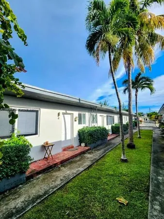 $1,900 | 805 81st Street, Unit 2, Miami Beach, FL 33141