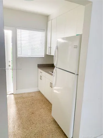 $1,900 | 805 81st Street, Unit 2, Miami Beach, FL 33141