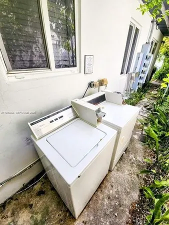 $1,900 | 805 81st Street, Unit 2, Miami Beach, FL 33141