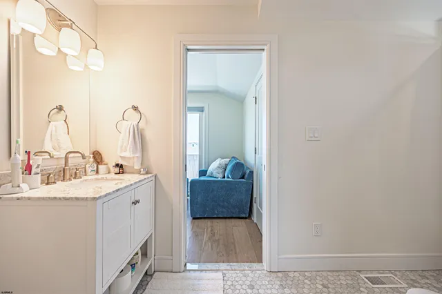 $35,000 | 111 North Belmont Avenue, Margate City, NJ 08402