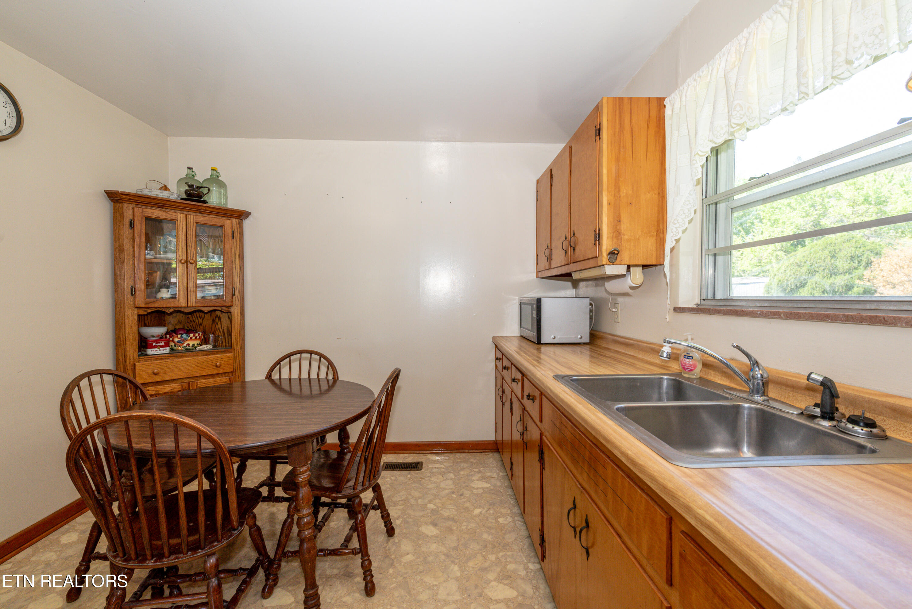 3341 Morganton Road Maryville, TN 37801 - Photo 8 of 47 DSC_1762