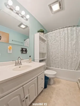 $299,900 | 924 Barbara Lane, Marinette, WI 54143