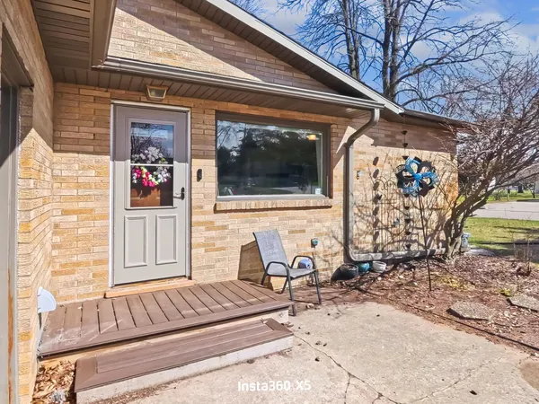 $299,900 | 924 Barbara Lane, Marinette, WI 54143