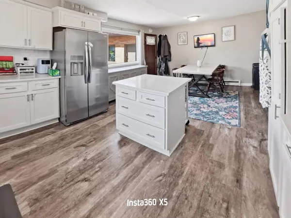 $299,900 | 924 Barbara Lane, Marinette, WI 54143
