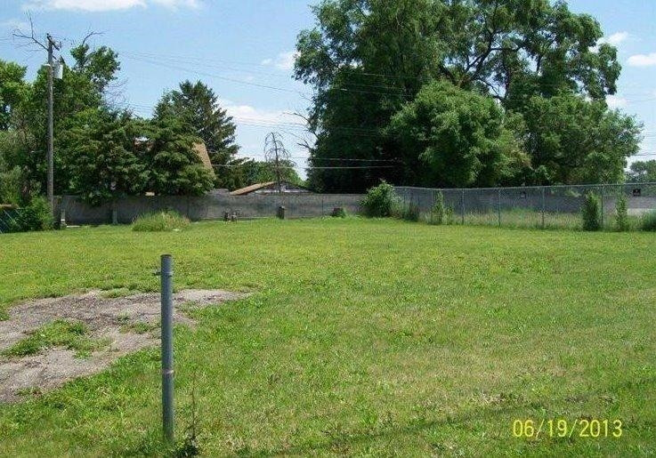 453 South Harris Road Ypsilanti, MI 48198 - Photo 1 of 5 Looking East at both parcels