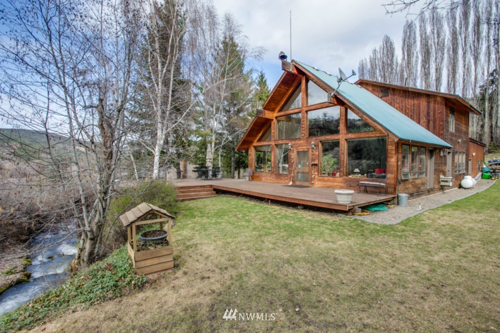 4755 Squilchuck Road Wenatchee, WA 98801 - Photo 1 of 23 Gallery Image 1