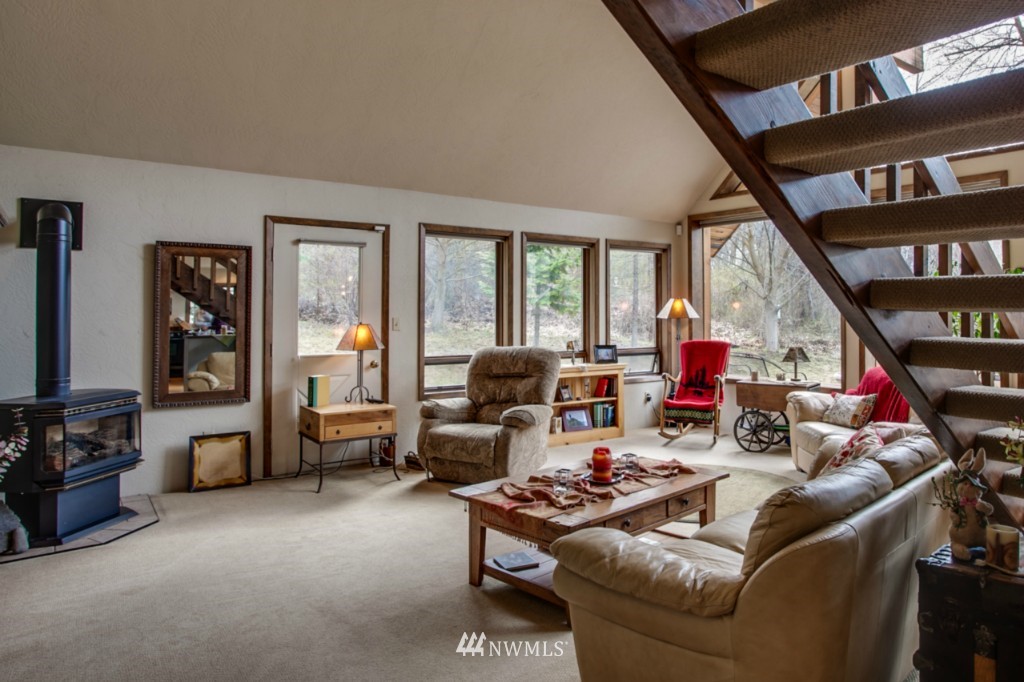 4755 Squilchuck Road Wenatchee, WA 98801 - Photo 15 of 23 Gallery Image 15