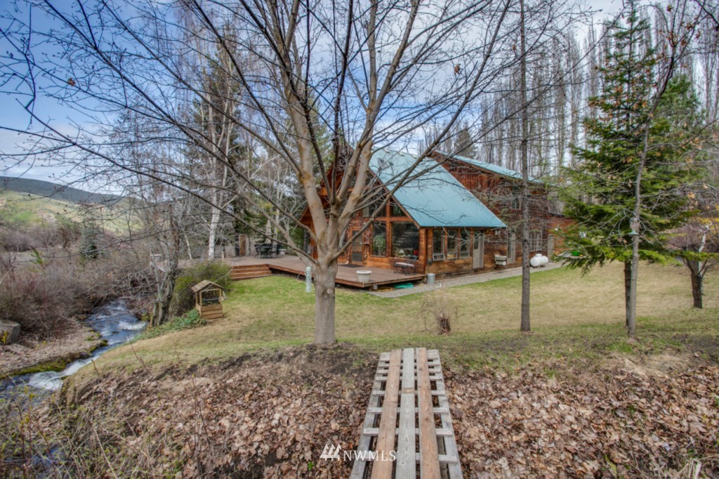 4755 Squilchuck Road Wenatchee, WA 98801 - Photo 17 of 23 Gallery Image 17