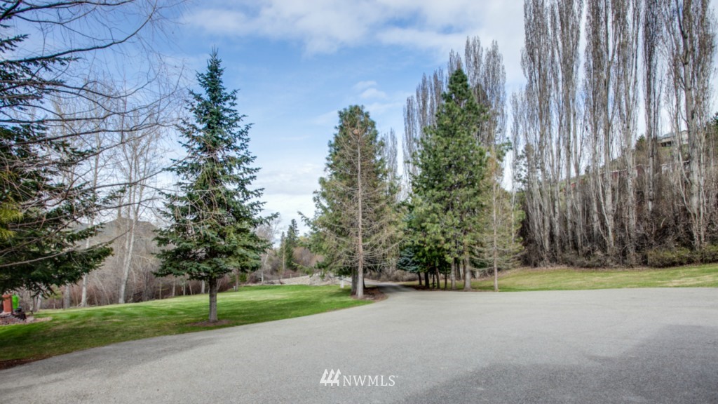 4755 Squilchuck Road Wenatchee, WA 98801 - Photo 18 of 23 Gallery Image 18