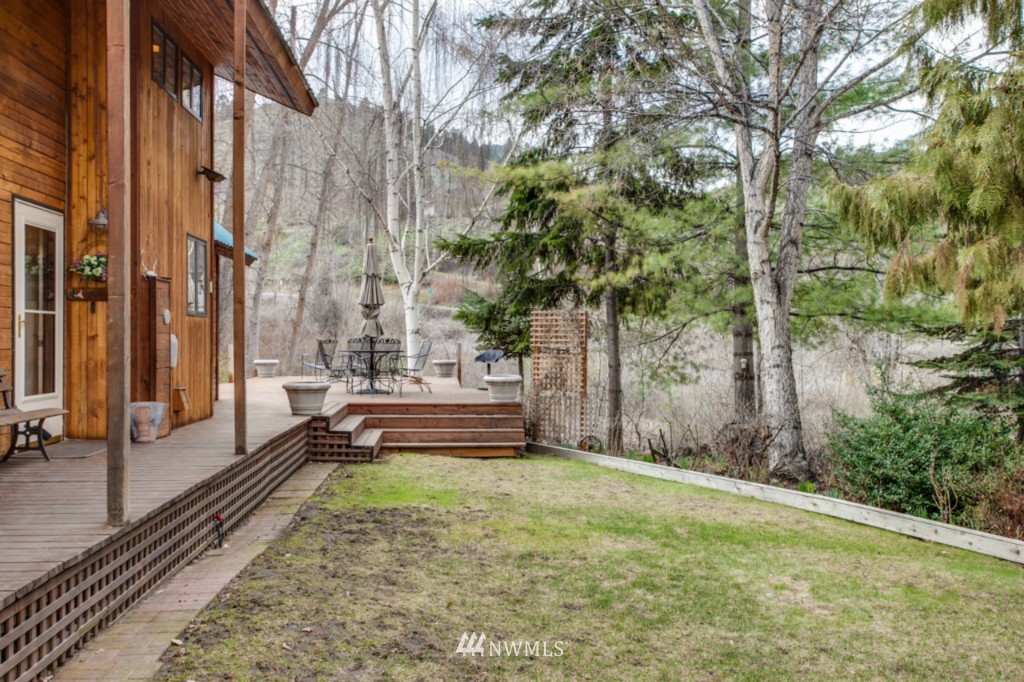 4755 Squilchuck Road Wenatchee, WA 98801 - Photo 19 of 23 Gallery Image 19