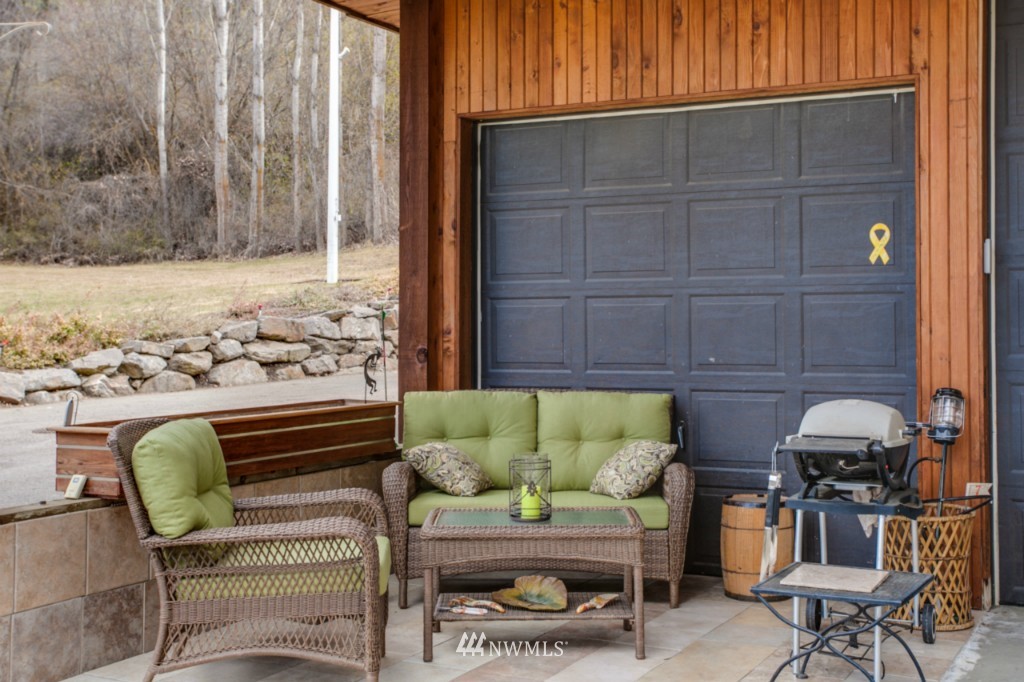 4755 Squilchuck Road Wenatchee, WA 98801 - Photo 4 of 23 Gallery Image 4