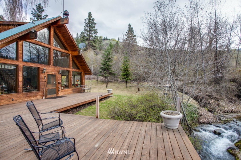 4755 Squilchuck Road Wenatchee, WA 98801 - Photo 6 of 23 Gallery Image 6